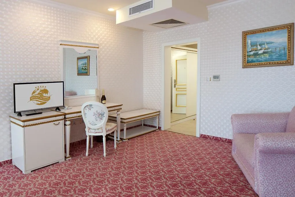 Planeta Hotel & Aquapark Free Beach Access Sunny Beach