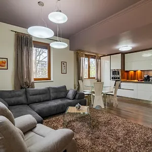 Cosy Luxury Flat In The Centrum- 90sqm - 3 Rooms. , Варна Болгария